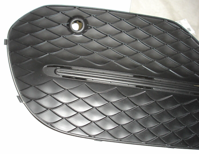 Mercedes-Benz Fog Lamp Cover – A1678858702 – GLE W167 (2019–2023)