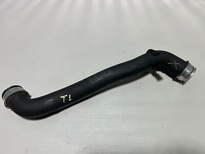 Mercedes-Benz Radiator Top Hose – A2045012782 – W204 C-Class, GLK X204, E-Class W212 (2008–2015)