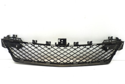 Mercedes-Benz Front Bumper Lower Grille (Net) – A2048851324 – W204 Sedan Facelift 2012–2014